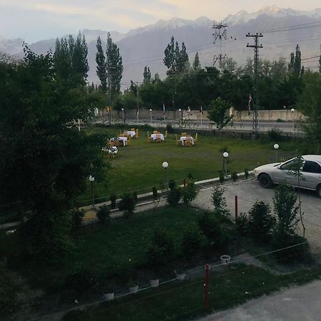 Mount Feast Hotel Skardu Exterior foto